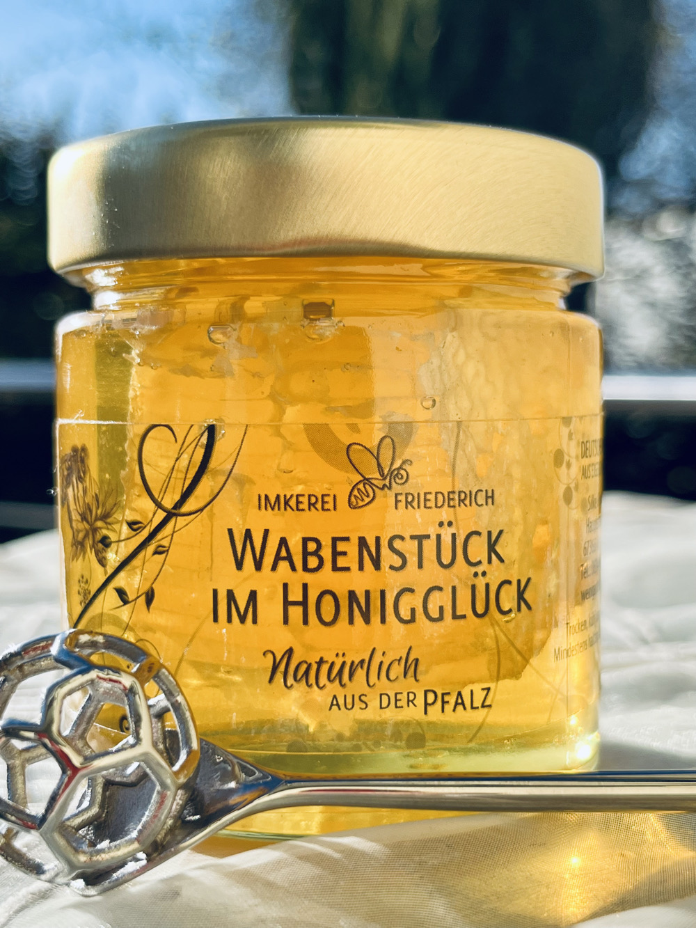 Wabenstück im Honigglück ®